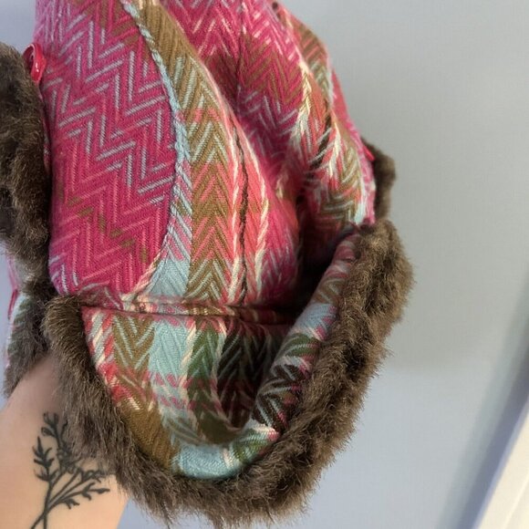 D&Y Trapper Hat Womens One Size Pink Shapka Plaid Winter Faux Fur Ear Flap - Picture 7 of 10